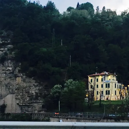 Del Sasso 4*
