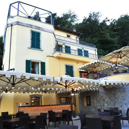 Del Sasso Отель 4*