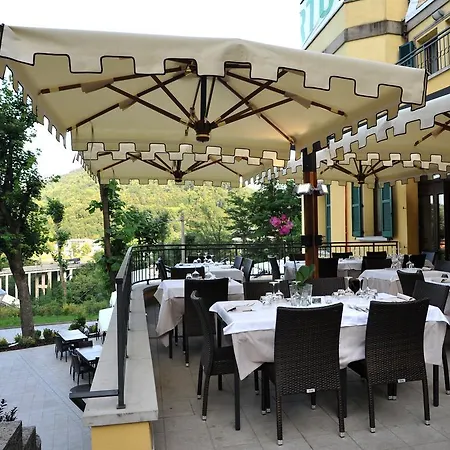 Del Sasso Отель 4*