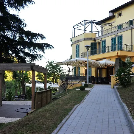 Отель Del Sasso 4*